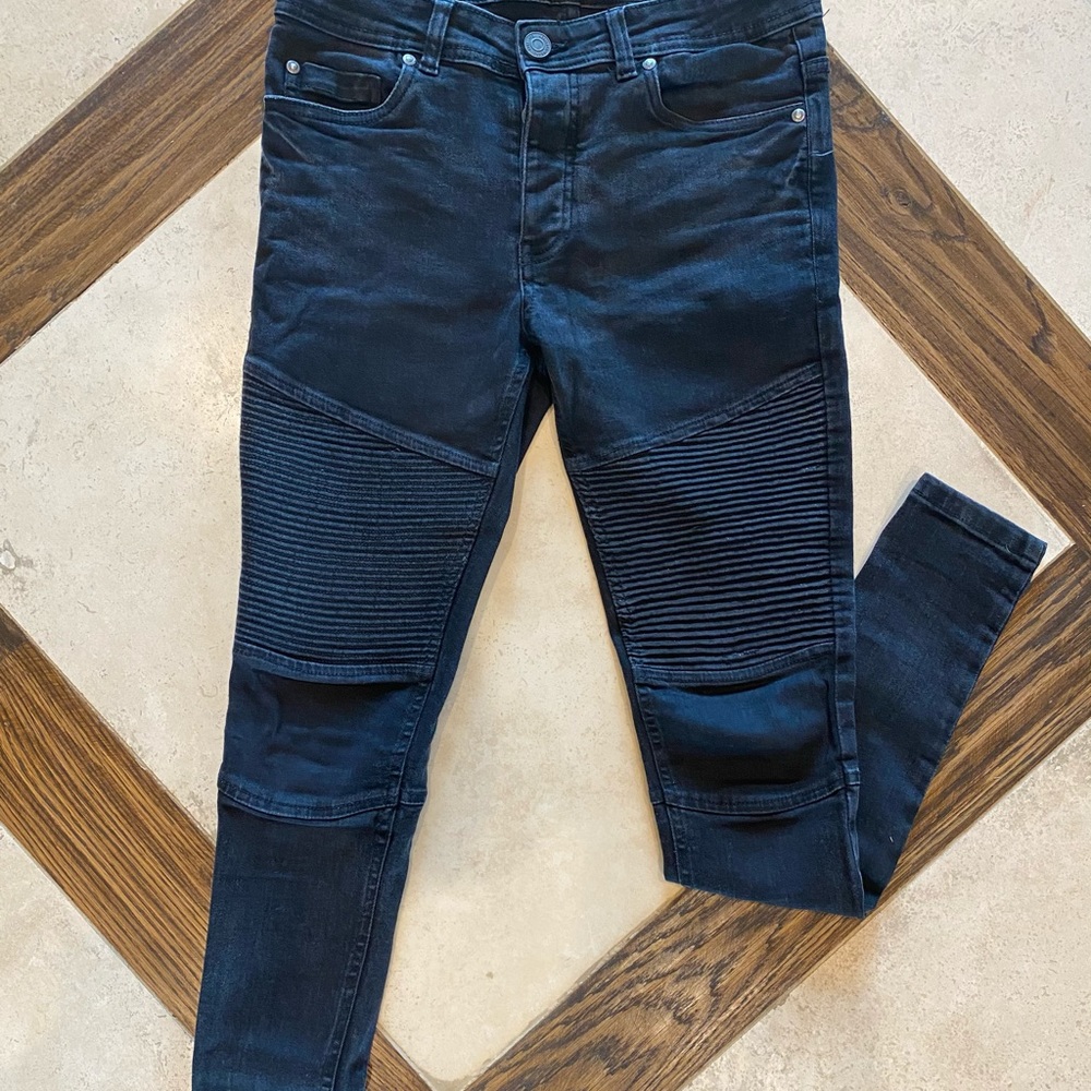 Men’s skinny jeans